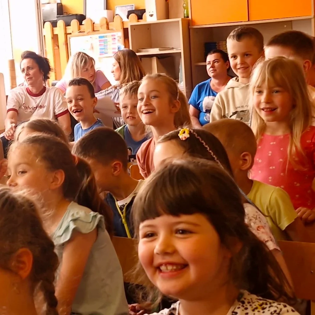 Przedszkolaki na pokazie Magika Dawida